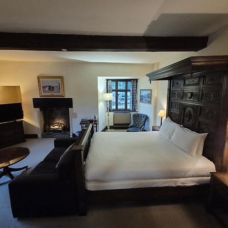 Cwrt Bleddyn Hotel & Spa Ъск Екстериор снимка