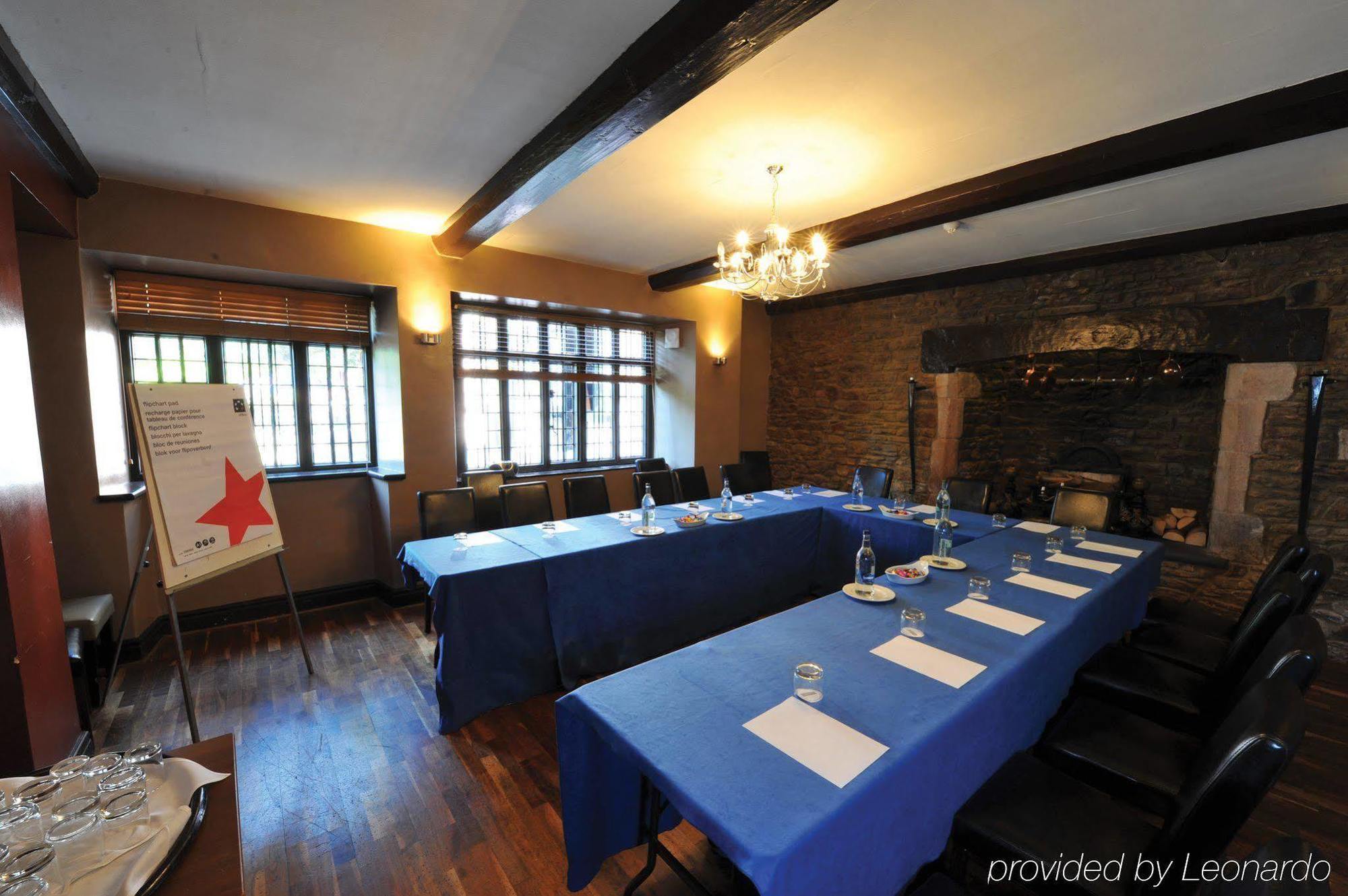 Cwrt Bleddyn Hotel & Spa Ъск Бизнес снимка
